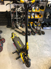 Laden Sie das Bild in den Galerie-Viewer, Ex display VSETT 10+ Electric Scooter. No. 1 Northern Vsett Dealer