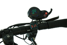 Charger l'image dans la galerie, T4 MAX 500W 'DUAL MOTOR' Electric Scooter by Victory