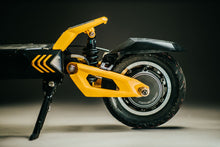 Laden Sie das Bild in den Galerie-Viewer, Ex display VSETT 10+ Electric Scooter. No. 1 Northern Vsett Dealer