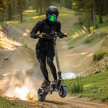Charger l&#39;image dans la galerie, VIPCOO VS6 Pro 2400W Dual Motor Electric Scooter
