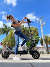 Charger l&#39;image dans la galerie, NAMI BURN-E 30AH ELECTRIC SCOOTER Ready to order
