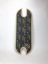 Laden Sie das Bild in den Galerie-Viewer, Segway Ninebot G30 Custom Foot boards by Berryboards Style 10
