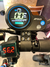 Cargar imagen en el visor de la galería, Ex Display Apollo Pro Electric Scooter UK Supplier
