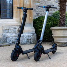 Laden Sie das Bild in den Galerie-Viewer, Riley RS2 Electric scooter  UK
